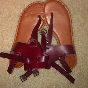 American Eagle sandals